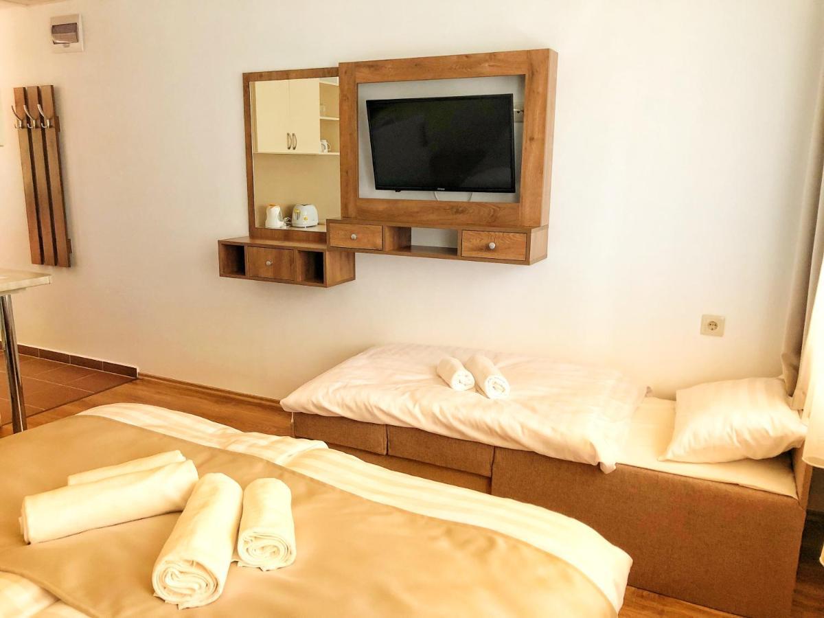Boro Apartman Тисафюред Экстерьер фото