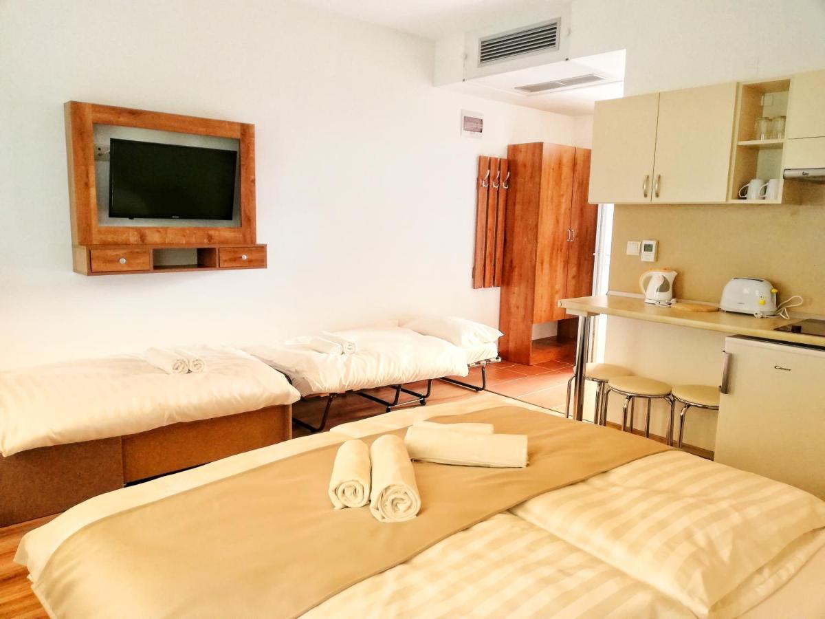 Boro Apartman Тисафюред Экстерьер фото